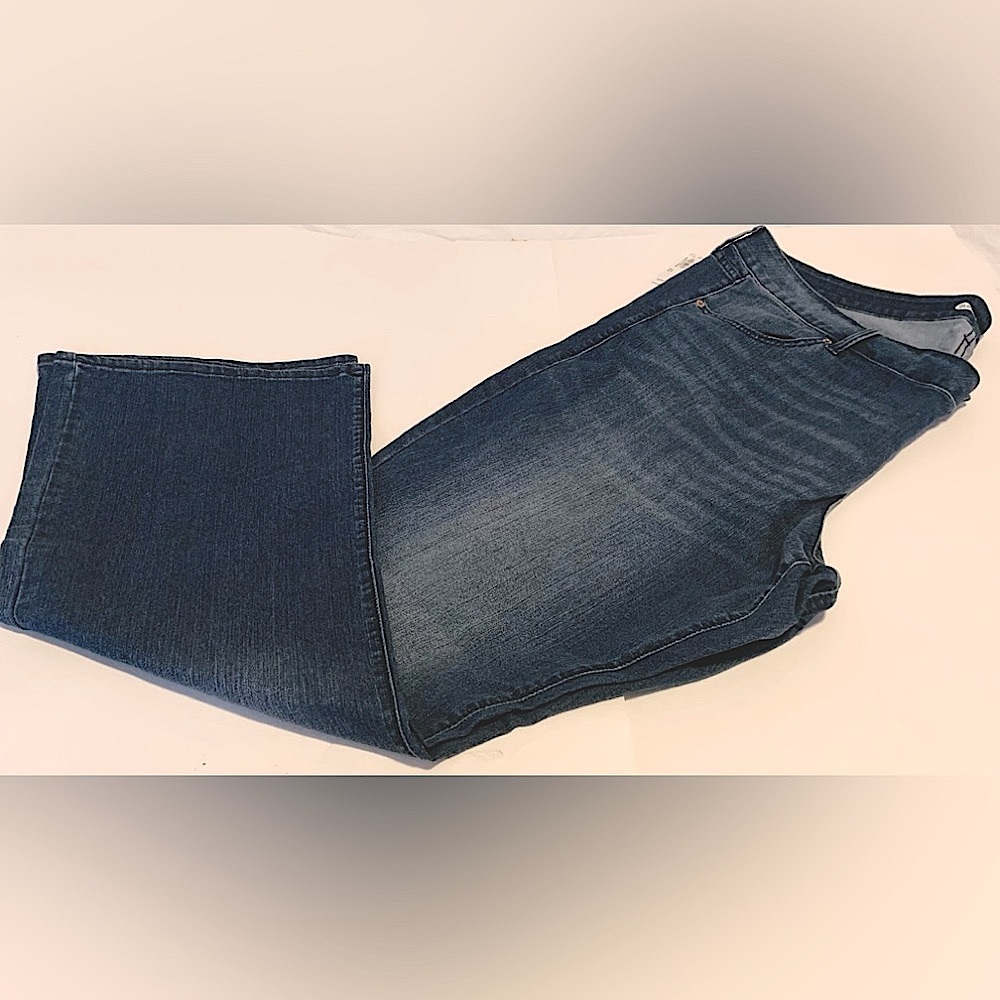 Old Navy Women's Kicker Bootcut Jeans #15